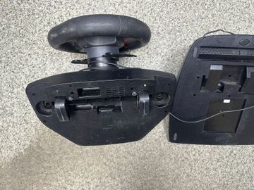 Б/у Руль игровой Logitech momo racing force 01-200907045