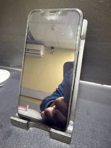 Б/в Мобільний телефон Apple iphone x 256gb 01-200908243