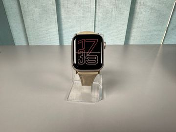 Б/в Смарт-годинник Apple watch se 2 gps + cellular 40mm aluminum case 01-200915551