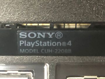 Б/в Ігрова приставка Sony ps 4 slim 1tb / 2 геймпади 01-200909826