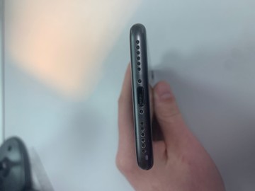 Б/в Мобільний телефон Apple iphone 8 64gb 01-200940617