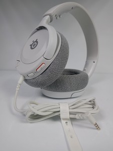 Б/в Навушники Steelseries arctis nova 1 01-200940610