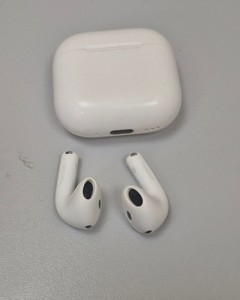 Б/в Навушники Apple airpods 4 with active noise cancellation 01-200950188