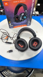 Б/в Навушники Jbl quantum 810 01-200989710