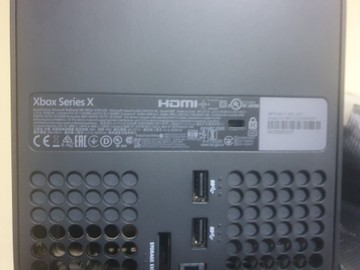 Б/в Ігрова приставка Microsoft xbox series x 1tb 01-200996600