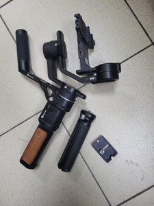 Б/у Стабилизатор Feiyutech ak2000s 01-200997794