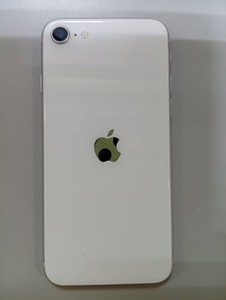 Б/в Мобільний телефон Apple iphone se 2022 64gb 01-201011910