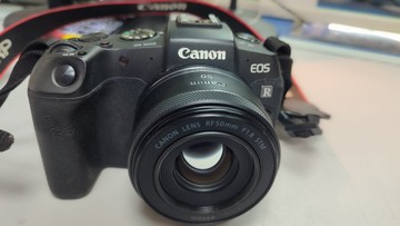 Б/в Фотоапарат Canon eos rp + rf 50mm f/1.8 stm 01-201018256