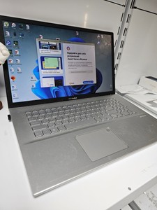 Б/в Ноутбук Asus 17/pentium 7505 ddr4/8gb ddr4/hdd *відсутній/ssd 240 gb/*інтегрована 01-201041093