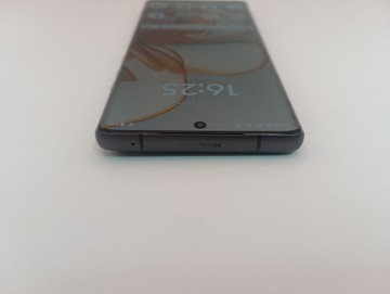 Б/у Мобільний телефон Motorola edge 50 12/512 01-200982113