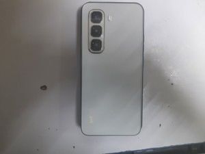 Б/в Мобільний телефон Infinix hot 50 pro 8/256gb 01-201118580