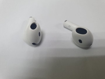 Б/в Навушники Apple airpods 4 01-201122282
