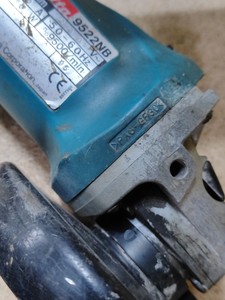 Б/у Шлифмашина угловая Makita 9522nb 01-201127113