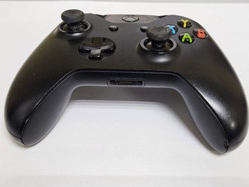 Б/в Геймпад Microsoft xbox one wireless controller 01-201137264