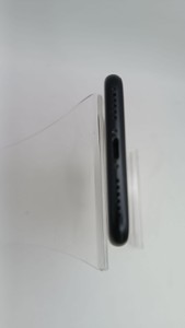 Б/в Мобільний телефон Apple iphone se 2020 64gb 01-201155079