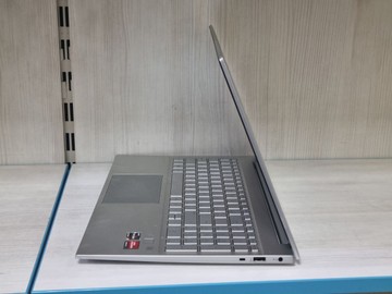 Б/в Ноутбук Hp 15/ryzen 5 5500u ddr4/16gb ddr4/hdd *відсутній/ssd 512 gb/*інтегрована 01-201090611