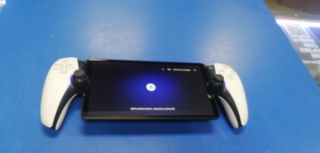 Б/у Игровая приставка Sony playstation portal remote player 01-201169328
