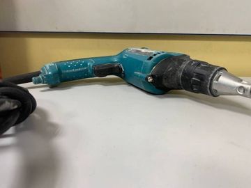 01-200326510: Makita fs4000