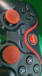 Б/в Геймпад Без Виробника без моделі 01-200472306