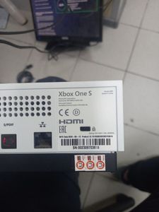 01-200499829: Microsoft xbox one s 1tb