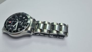 01-200523642: Victorinox v251122