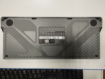 01-200586108: Asus rog azoth extreme