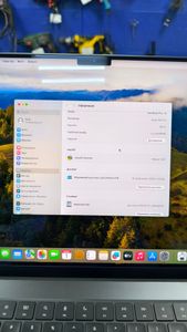 01-200636347: Apple macbook pro 16" late 2023