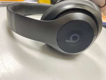 01-200756721: Beats By Dr. Dre studio pro