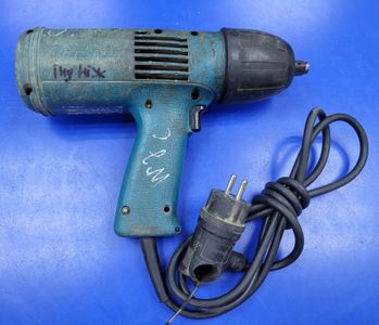 01-200609432: Makita 6905h