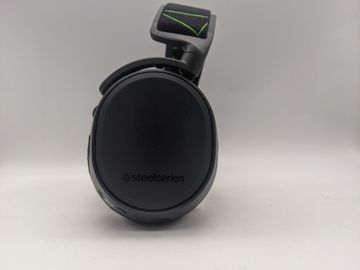 01-200631828: Steelseries arctis 9x