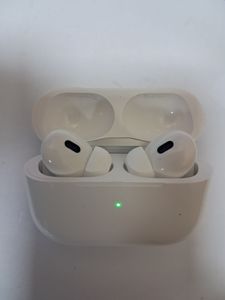01-200736947: Apple airpods pro 2nd generation with magsafe charging case usb-c