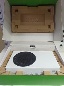 01-200794947: Microsoft xbox series s 512gb