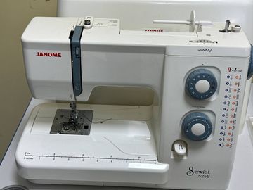 Б/у Швейная машина Janome sewist 525s 01-200815794