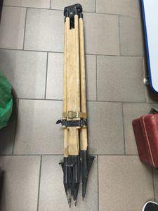 Б/в Оптичний нівелір Без Виробника 2н-3л + тринога 01-200829053