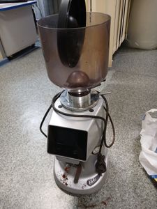 Б/у Кофемолка Fiorenzato f64e 01-200835604