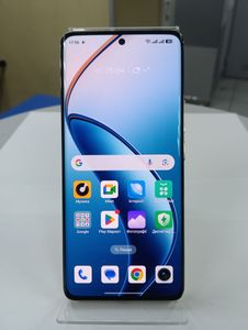 Б/в Мобільний телефон Realme 12 pro 5g 12/256gb 01-200811013