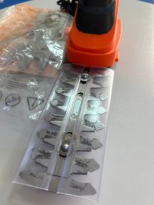 Б/у Аккумуляторные садовые ножницы Sequoia sbc7213 01-200850724