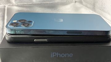 Б/у Мобильный телефон Apple iphone 12 pro 128gb 01-200858876