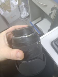 Sigma 18-200mm f/3.5-6.3 dc os hsm