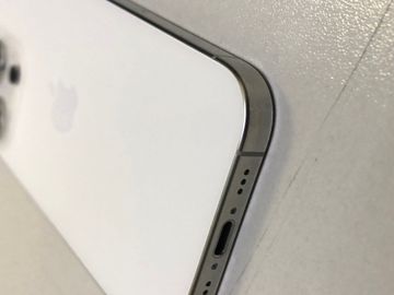 Б/в Мобільний телефон Apple iphone 16 pro 128gb 01-200919605