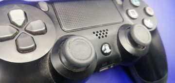 Б/у Геймпад Sony dualshock 4 01-200923612