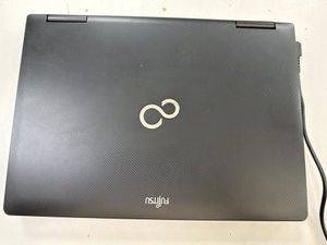 Б/в Ноутбук Fujitsu 14/core i3 3110m ddr3/6gb ddr3/hdd 500 gb/ssd *відсутній/*інтегрована 01-200945635