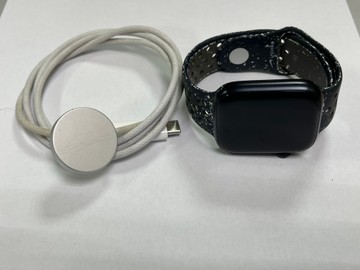 Б/в Смарт-годинник Apple watch series 9 gps 45mm aluminum case 01-200954302