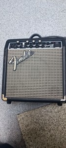 Б/в Комбопідсилювач Fender frontman 10g 01-200977086
