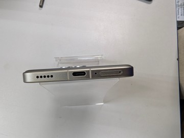 Б/в Мобільний телефон Xiaomi 14t pro 12/1tb 01-200976732