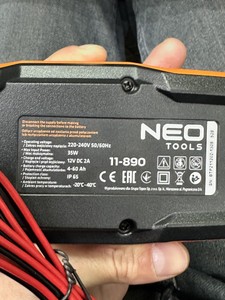 Б/в Зарядний пристрій Neo Tools 11-890 01-201002302