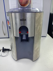Б/в Соковитискач Braun multiquick j700 01-201011923
