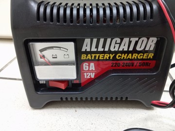 Б/у Автомобильное зарядное устройство Alligator ac803 01-201039798