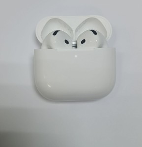 Б/у Навушники Apple airpods 4 01-201056028
