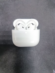 Б/в Навушники Apple airpods 4 with active noise cancellation 01-201007707
